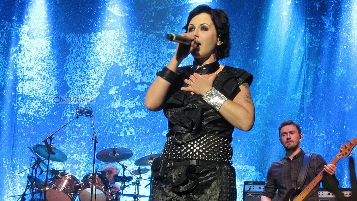 Защо „Linger“ на The Cranberries продължава да владее сърцата на новото поколение?