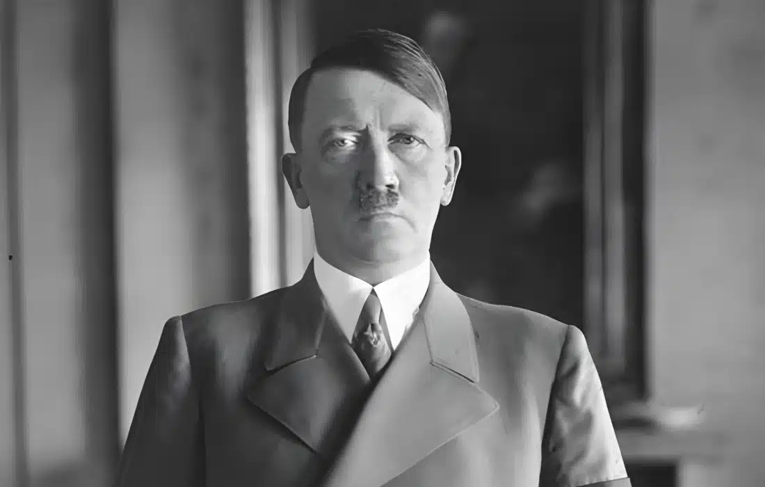 Художественото минало на Адолф Хитлер: 10 творби, които остават в историята