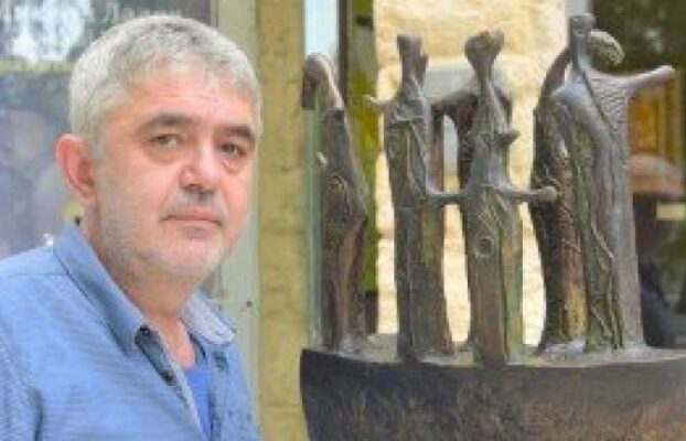 Симфония от светлина и бронз: Пътуване в ‘Златния час’ на Христо Христов